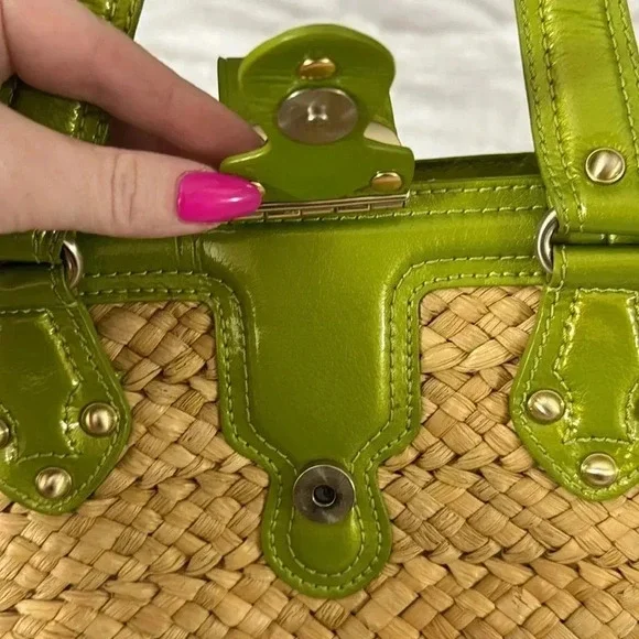 Michael Kors Green and Tan Woven Bag - Picture 11 of 14